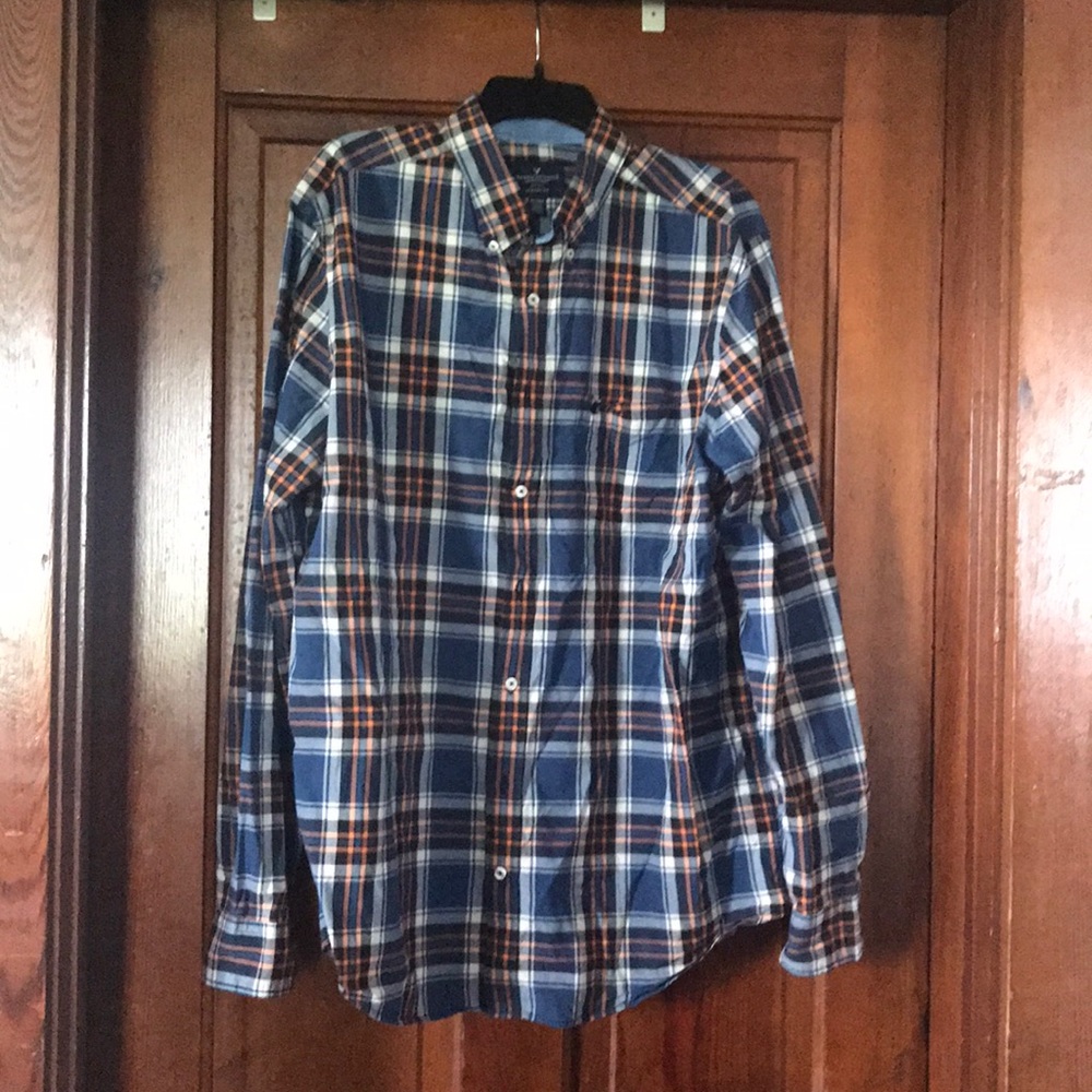 American Eagle men’s long sleeve button down